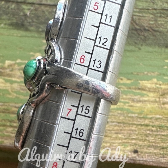 Alquimia Silver and Green Statement Ring - Picture 3 of 5